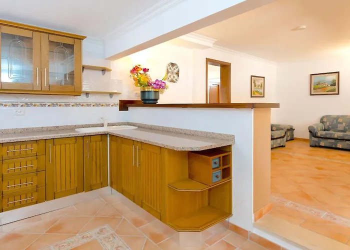 7 Schlafzimmer Villa- Familie- Kinder- Gruppen- Strand- Pool- Garten By Interhome Holiday home