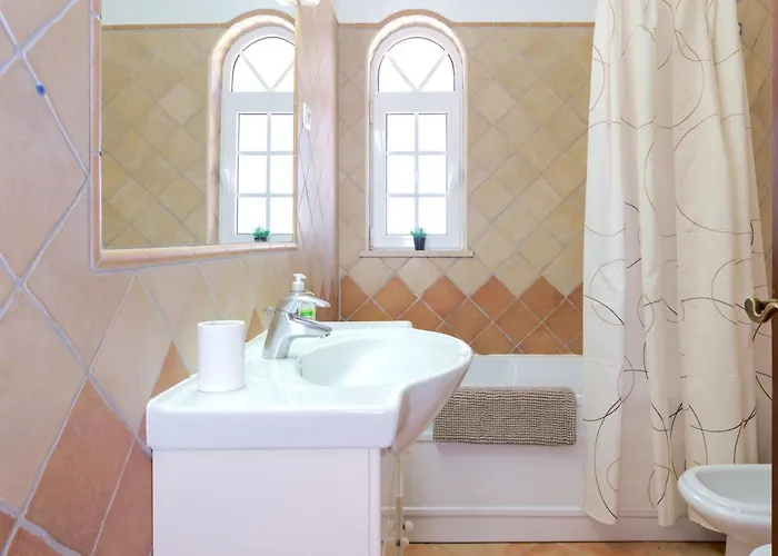 7 Schlafzimmer Villa- Familie- Kinder- Gruppen- Strand- Pool- Garten By Interhome Holiday home