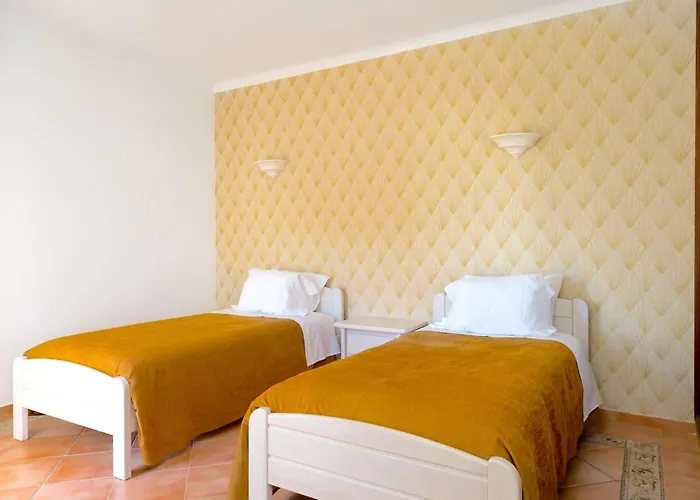 7 Schlafzimmer Villa- Familie- Kinder- Gruppen- Strand- Pool- Garten By Interhome * Albufeira