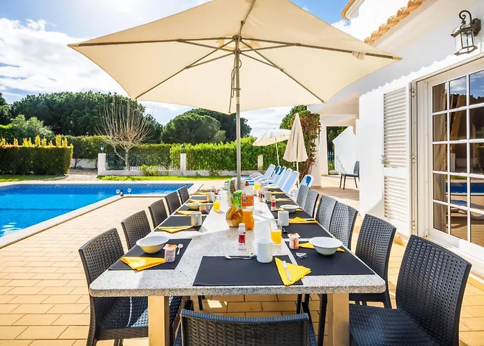 7 Schlafzimmer Villa- Familie- Kinder- Gruppen- Strand- Pool- Garten By Interhome Holiday home