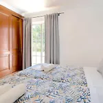 Casa vacanze 7 Schlafzimmer Villa- Familie- Kinder- Gruppen- Strand- Pool- Garten By Interhome *