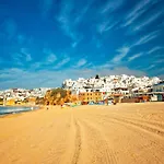 Casa vacanze 7 Schlafzimmer Villa- Familie- Kinder- Gruppen- Strand- Pool- Garten By Interhome