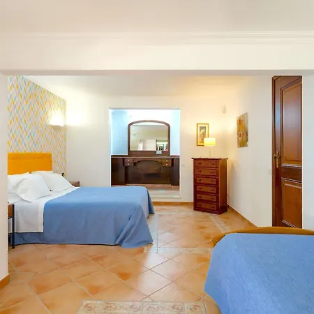 7 Schlafzimmer Villa- Familie- Kinder- Gruppen- Strand- Pool- Garten By Interhome بيت للعطل