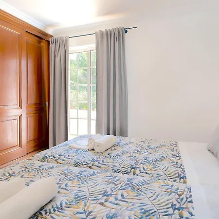 Holiday home 7 Schlafzimmer Villa- Familie- Kinder- Gruppen- Strand- Pool- Garten By Interhome *
