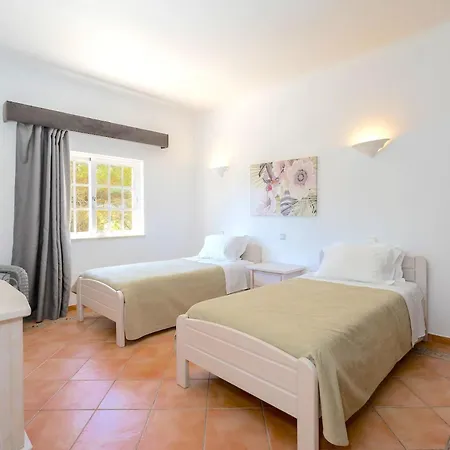 7 Schlafzimmer Villa- Familie- Kinder- Gruppen- Strand- Pool- Garten By Interhome Holiday home